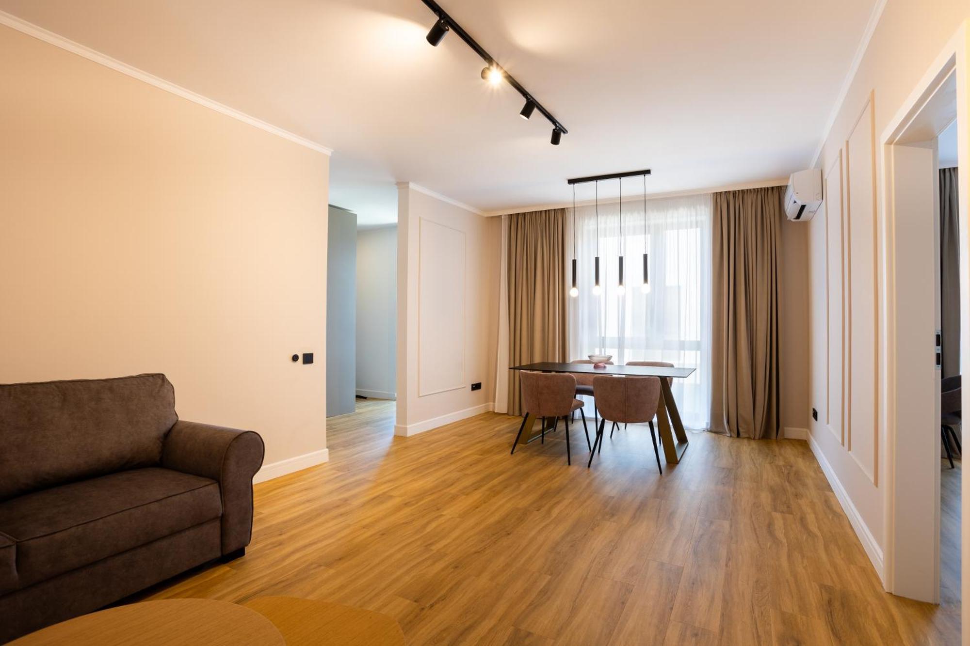 Bloom Downtown Suites Cluj-Napoca Exterior photo
