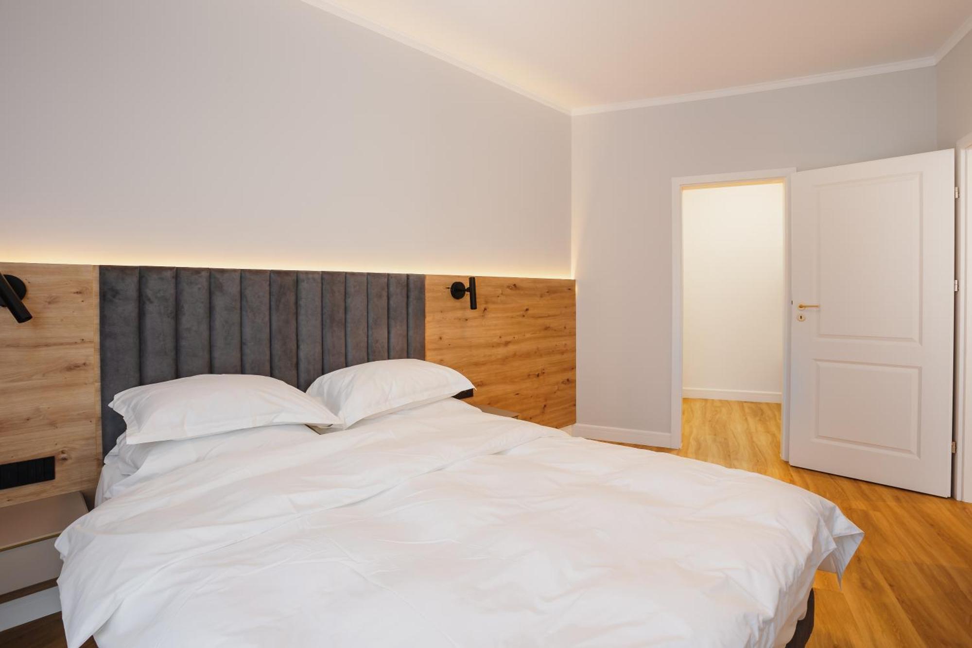 Bloom Downtown Suites Cluj-Napoca Exterior photo